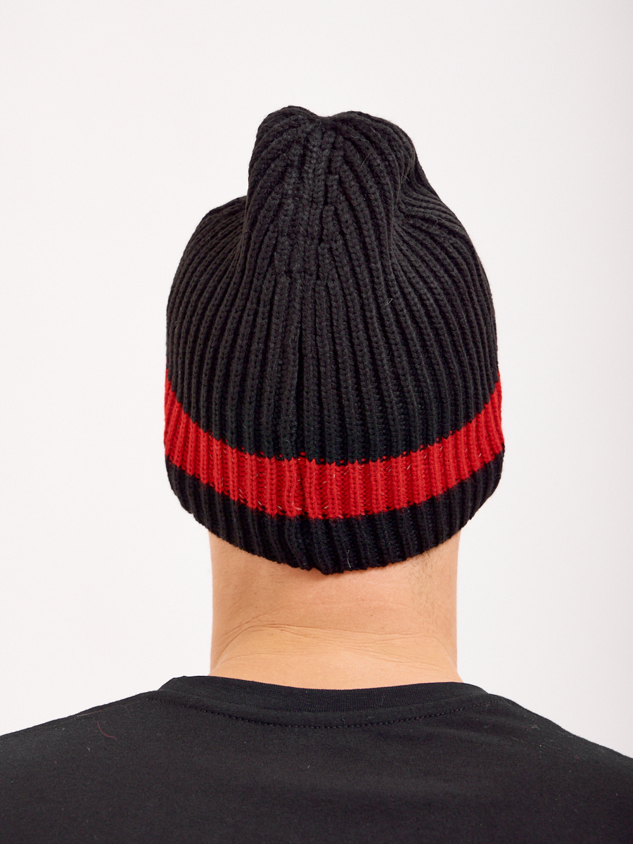 Чёрно-красная вязаная шапка Marhatter