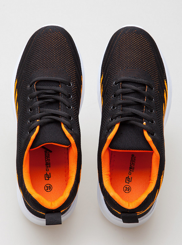 Текстильные кроссовки с оранжевыми вставками Overcome