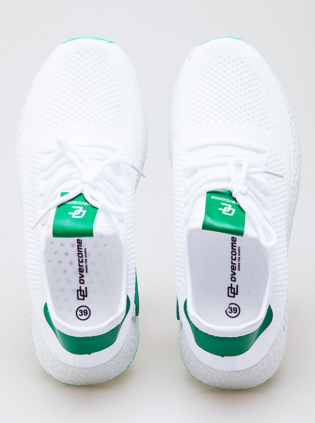Белые кроссовки Overcome с контрастными деталями