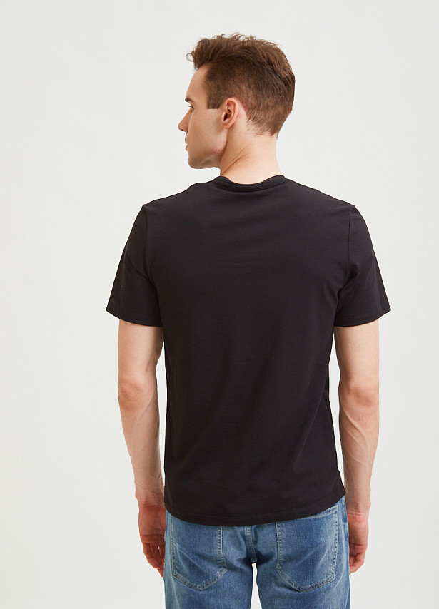 Чёрная базовая футболка Sevenext