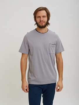 Светло-серая футболка Sevenext с накладным карманом